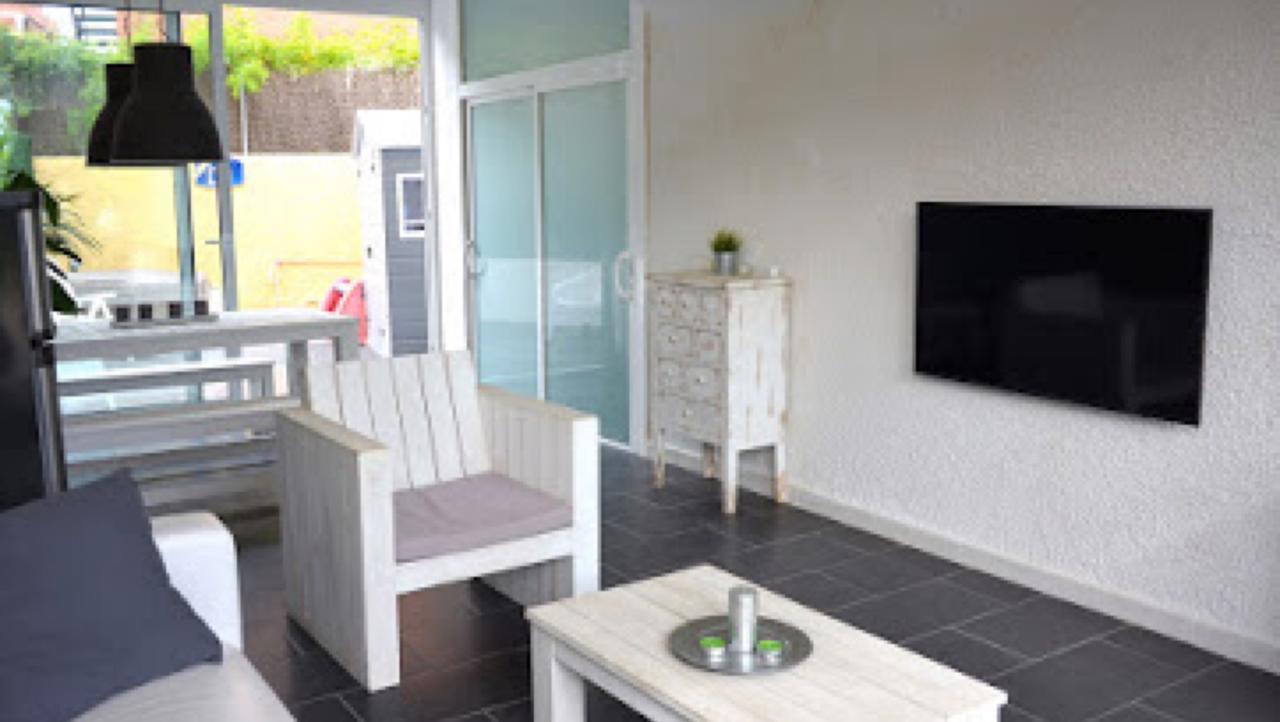 Beach House Castelldefels Luaran gambar