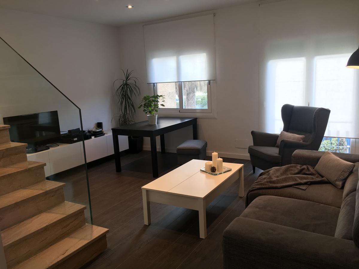 Beach House Castelldefels Luaran gambar