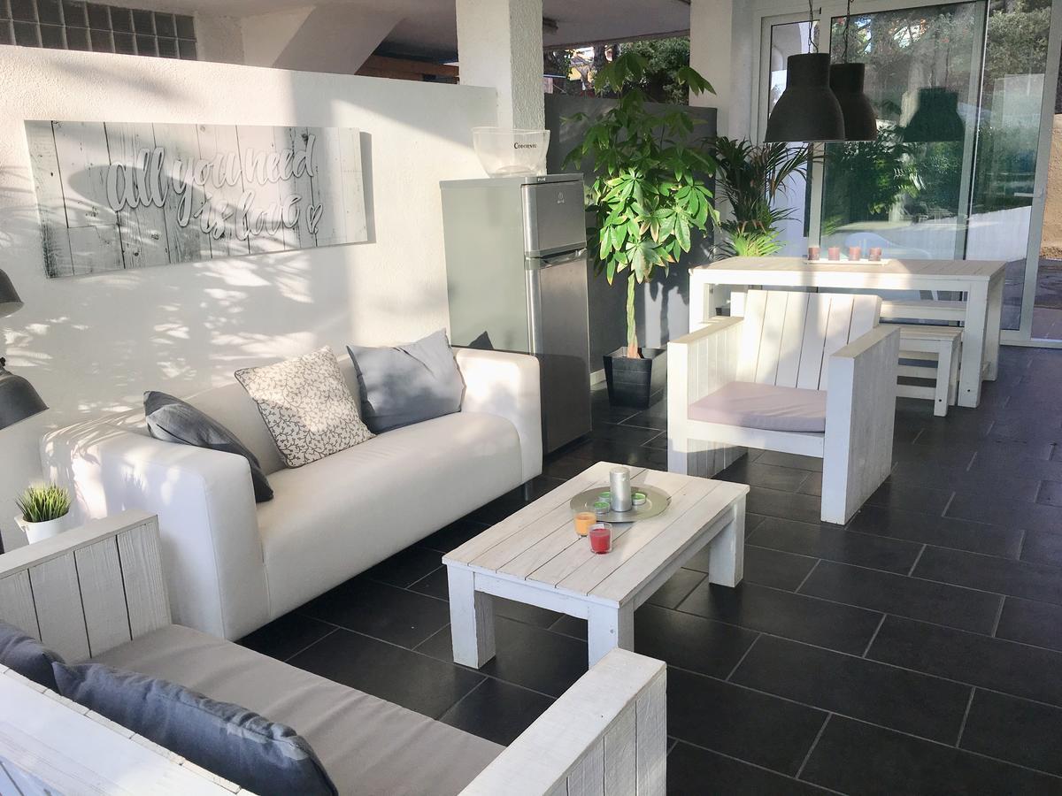 Beach House Castelldefels Luaran gambar
