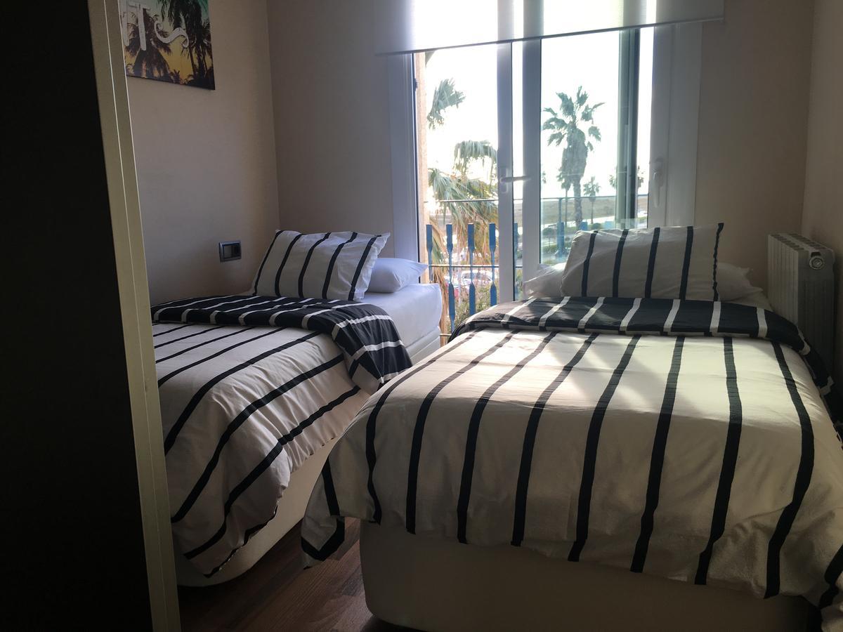 Beach House Castelldefels Luaran gambar